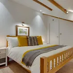 3 Bed In Oc-90749 * Hawes