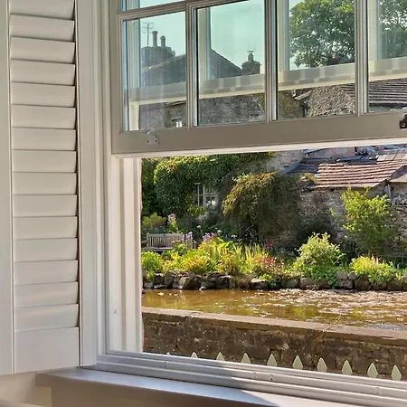 3 Bed In 90749 Hébergement de vacances *